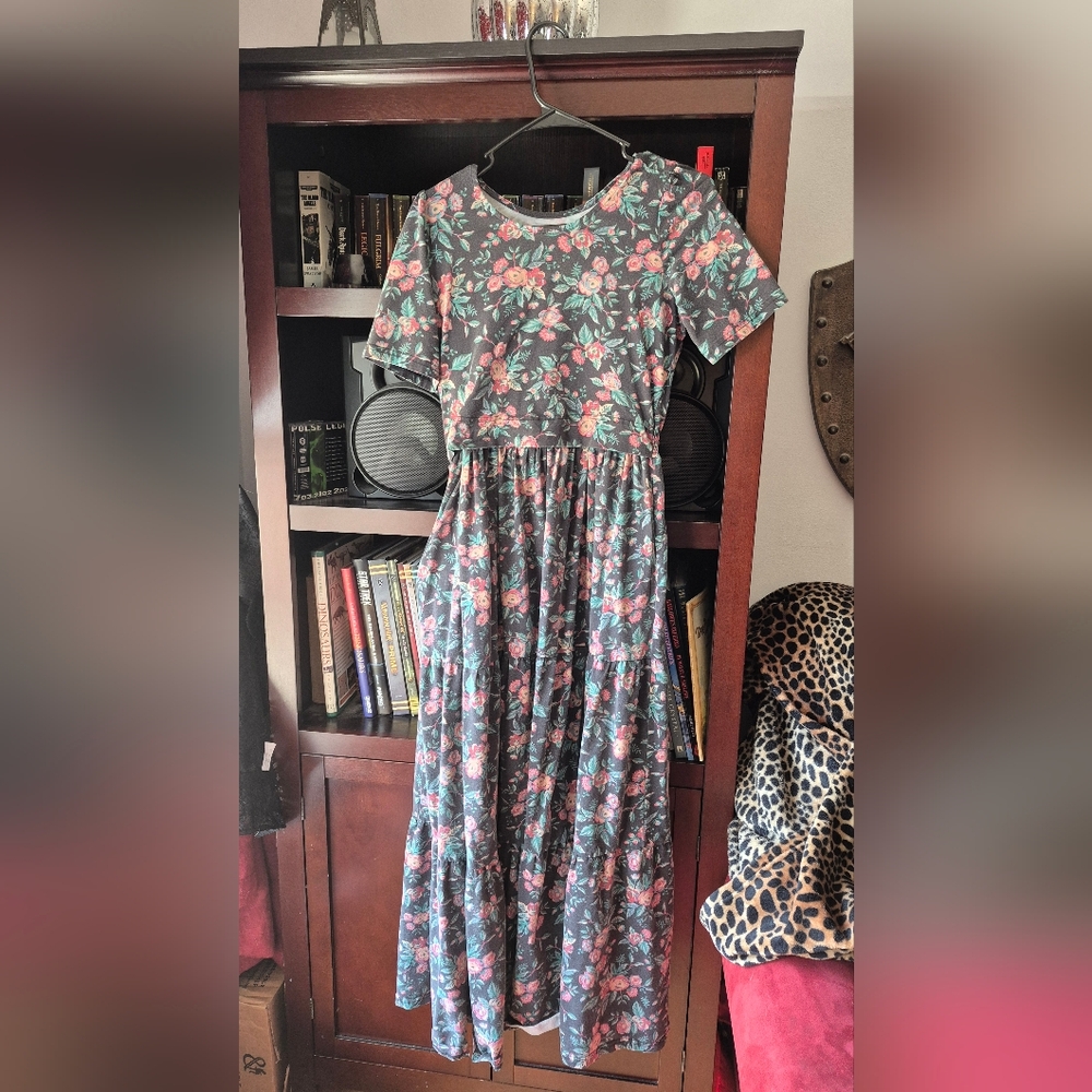 Super Cute Dresses - Midnight Rosarium